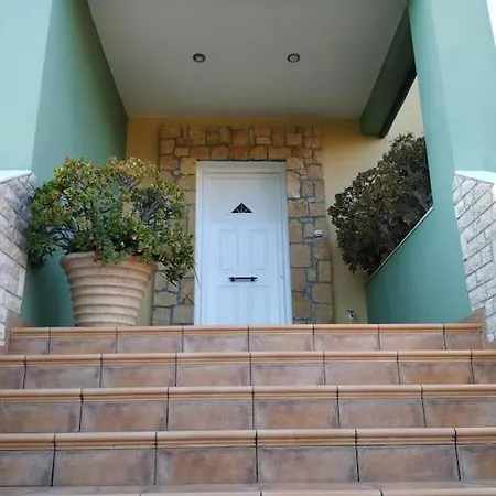 In Overlooking The Ionian Sea Villa Skafidia