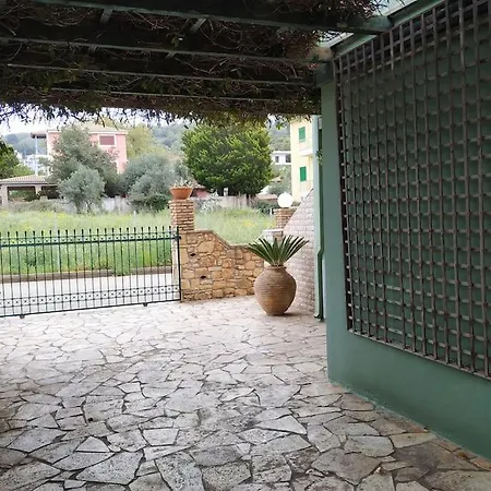 In Overlooking The Ionian Sea Villa Skafidia
