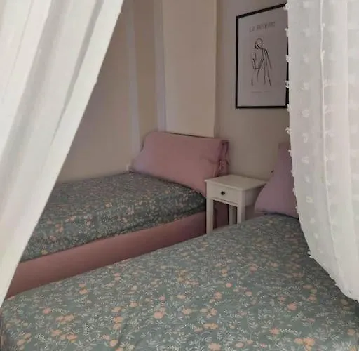 In Overlooking The Ionian Sea * Szkafidiá